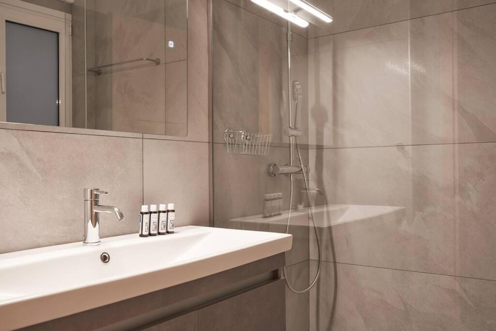 Fix 2Bd Apartment With Parthenon View Atene Esterno foto
